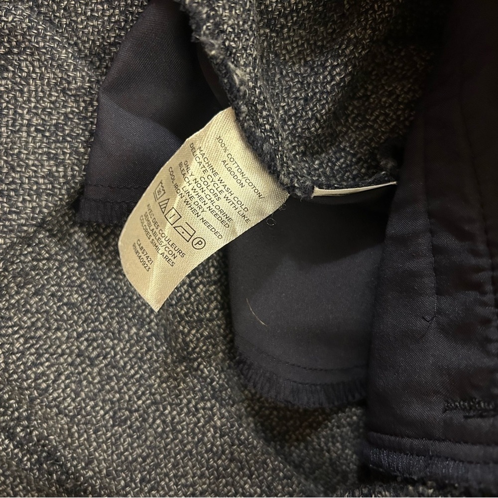 Two pairs of Loft Riviera Shorts in Navy and Cream Multi Size 2 - Picture 7 of 10